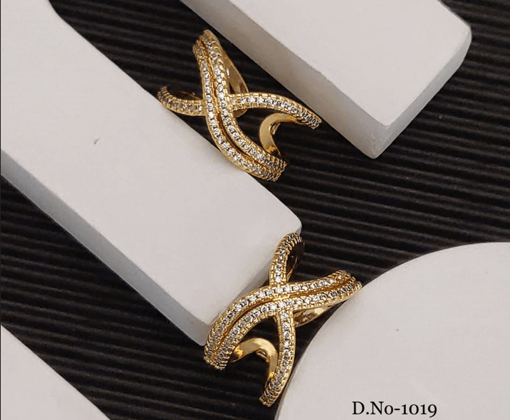 Zircon Designer Ring D No 1019